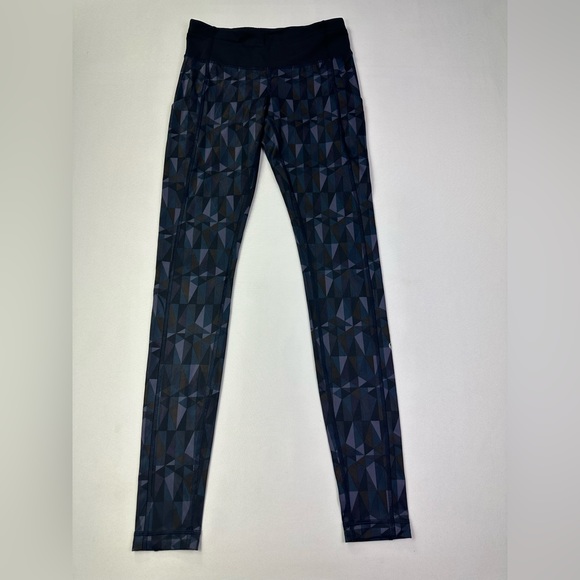 Lululemon full length leggings size 4 geometric print with pockets - Picture 1 of 9